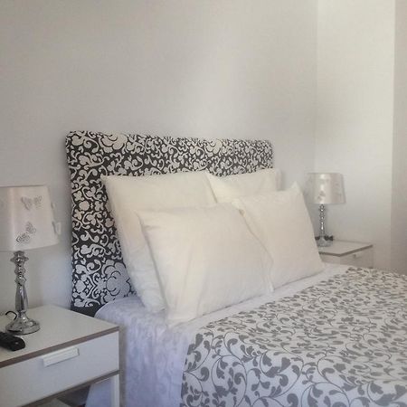 Hostal Montilla Sotogrande Torreguadiaro Kültér fotó