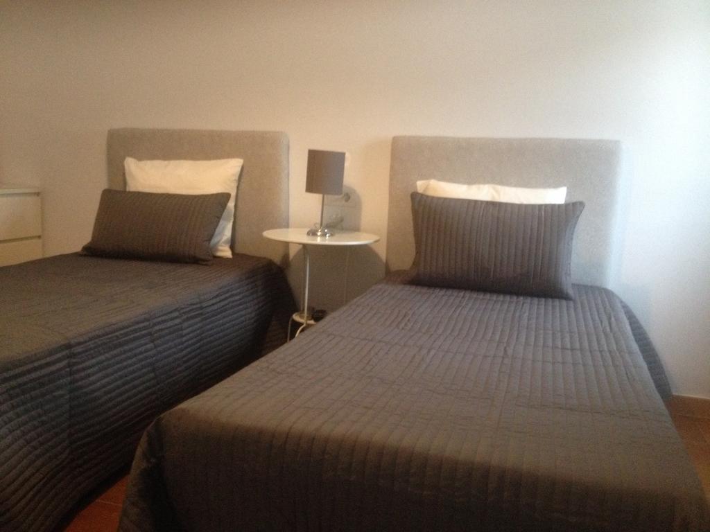 Hostal Montilla Sotogrande Torreguadiaro Kültér fotó