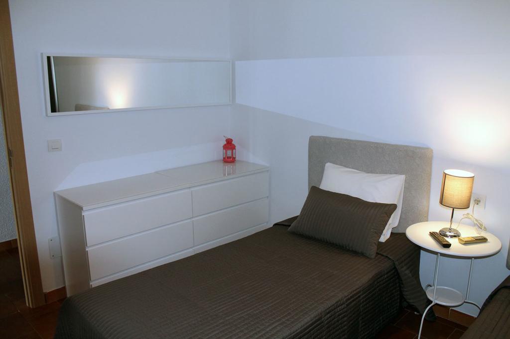 Hostal Montilla Sotogrande Torreguadiaro Kültér fotó