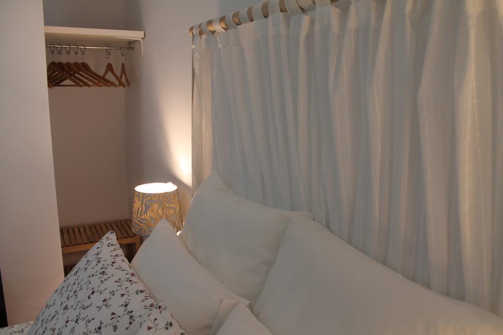 Hostal Montilla Sotogrande Torreguadiaro Kültér fotó